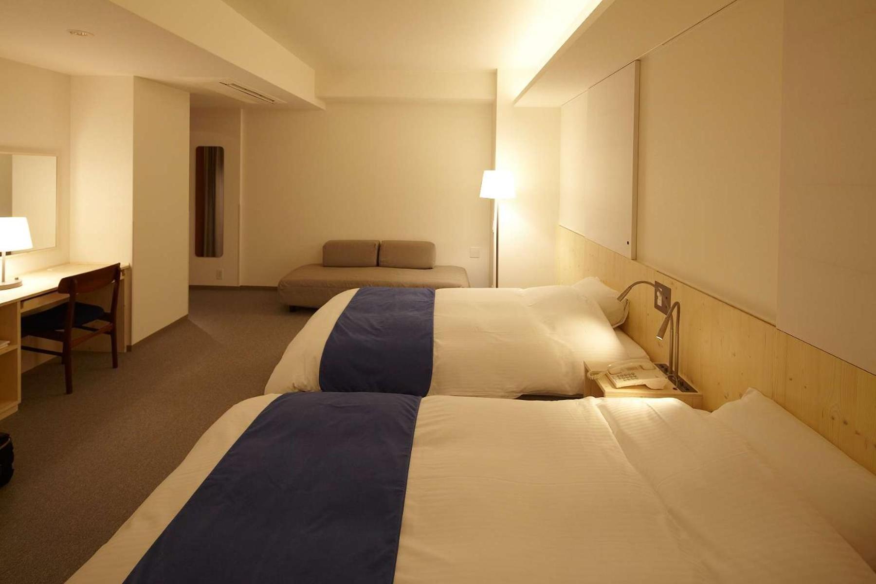 Shin-Osaka Station Hotel Екстер'єр фото