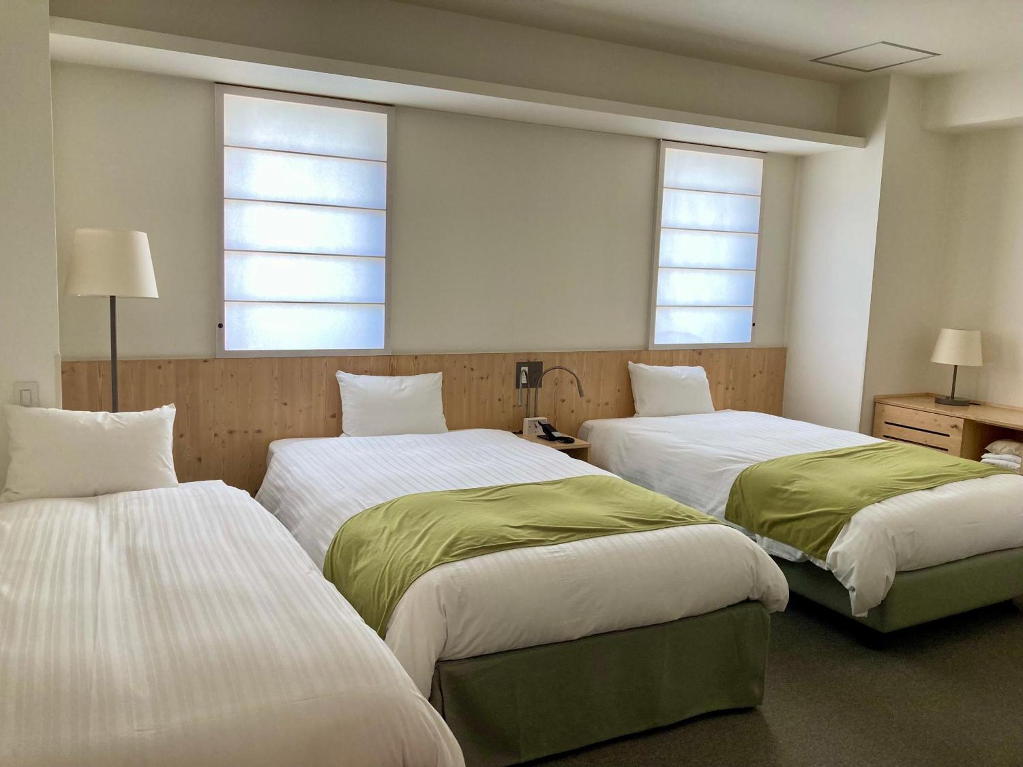 Shin-Osaka Station Hotel Екстер'єр фото